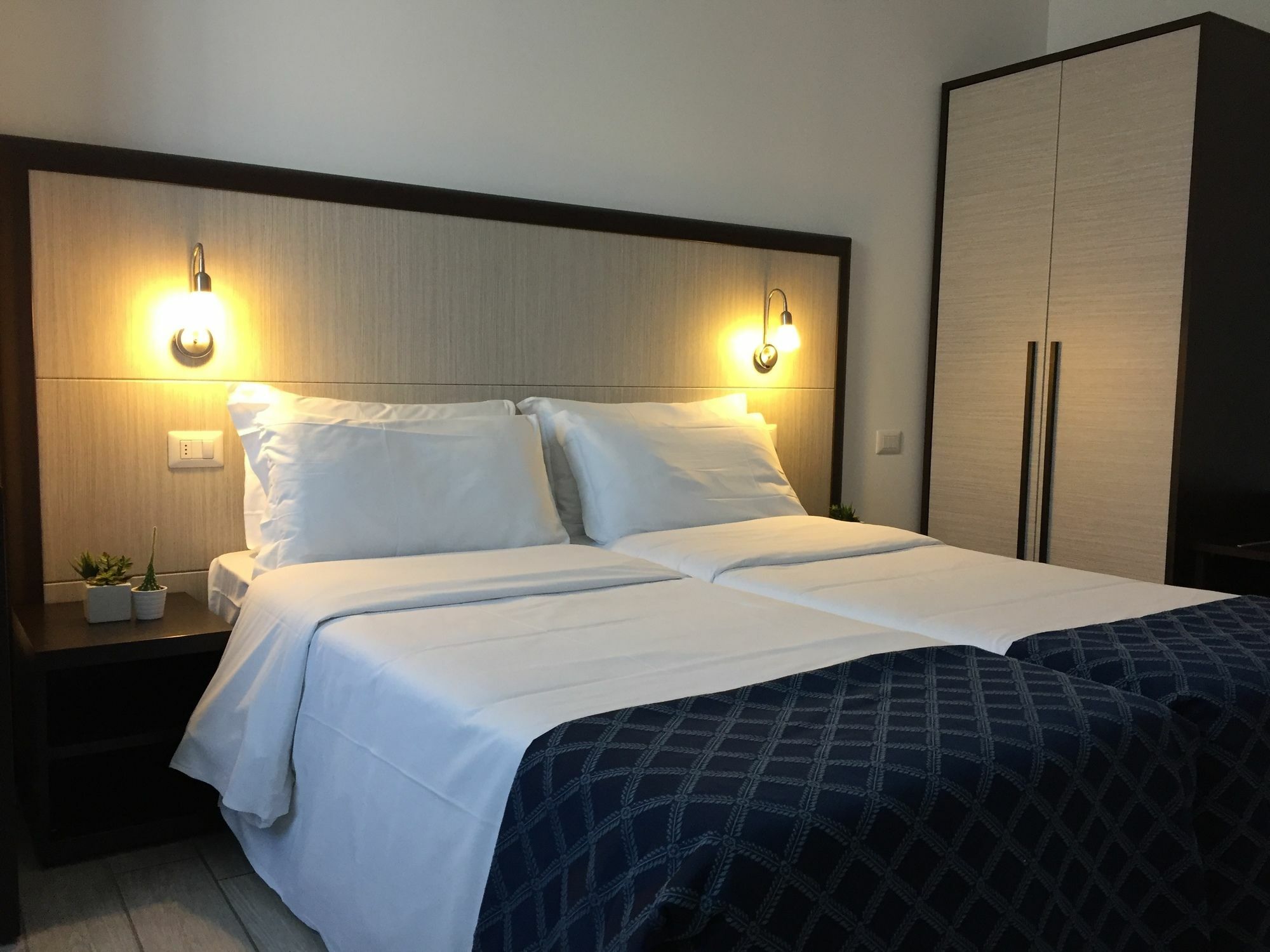 Esco Hotel Milán